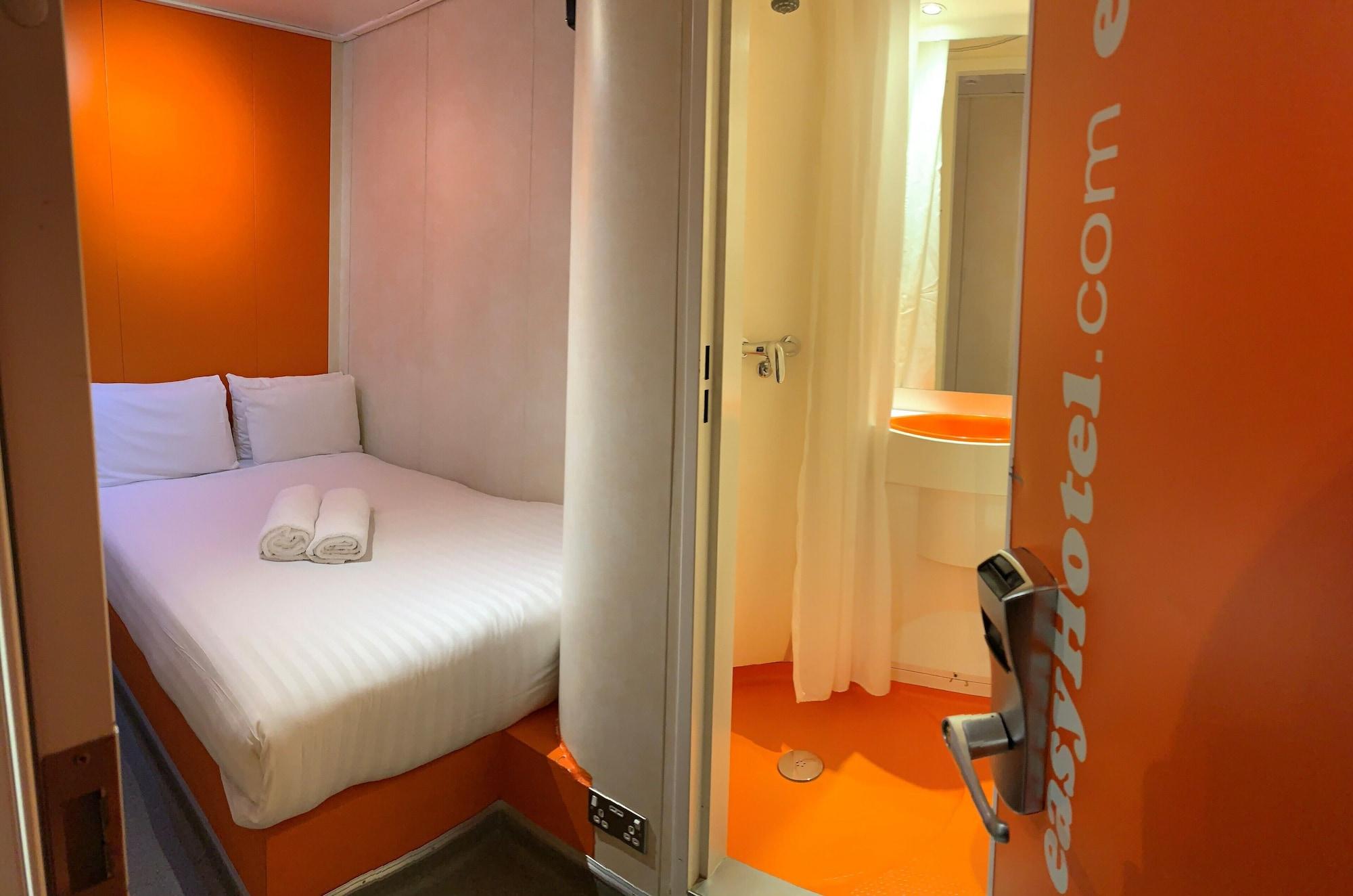 อีซีโฮเต็ล เซาท์ เคนซิงตัน Hotel ลอนดอน ภายนอก รูปภาพ